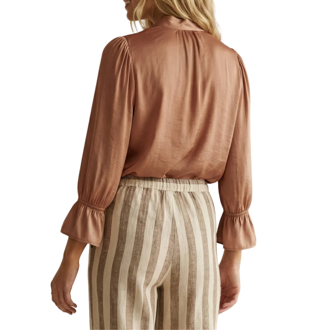 V-NECK BLOUSE WITH CUFFS MACCHIATO