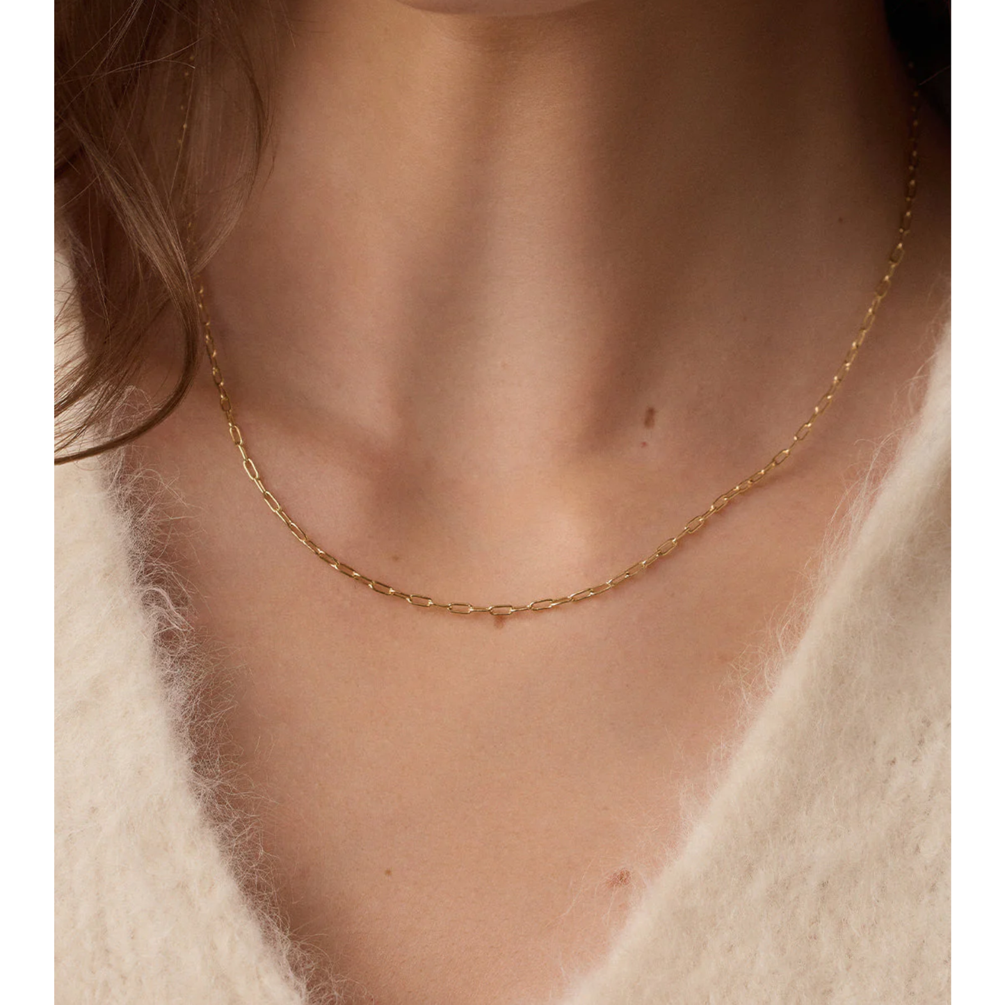 OLLIE DELICATE NECKLACE