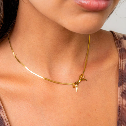 BOW NECKLACE