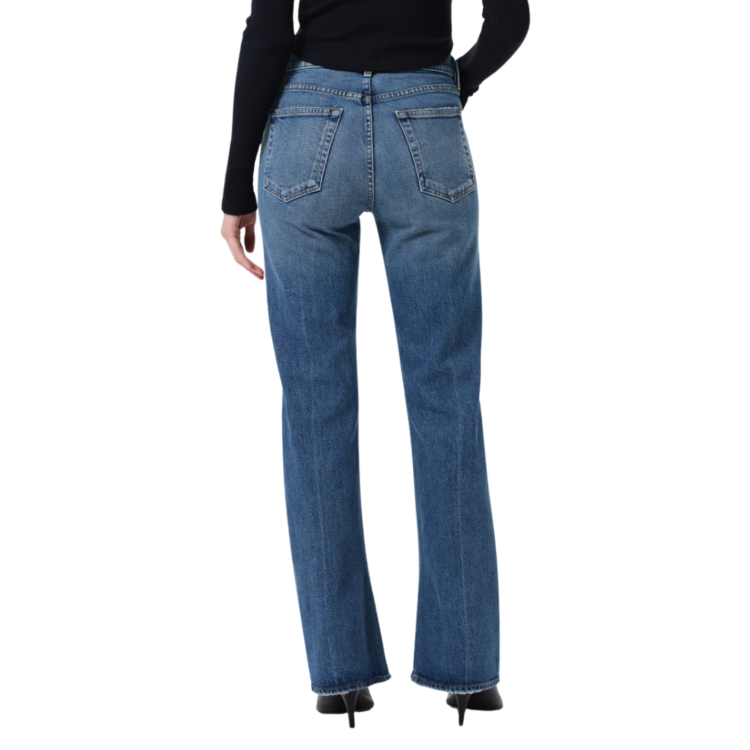KICK BOOTCUT CURVE
