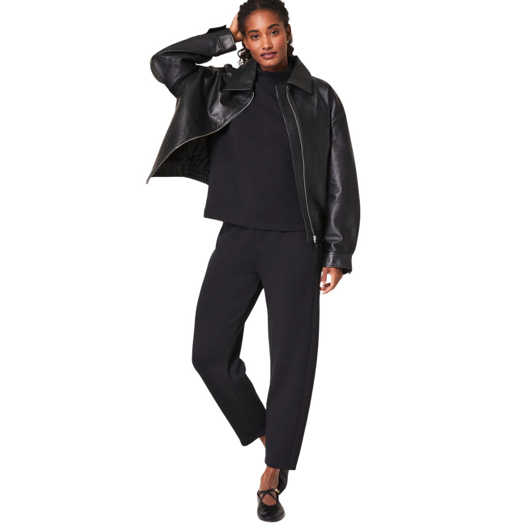 AIRESSENTIALS BARREL LEG PANT VERY BLACK