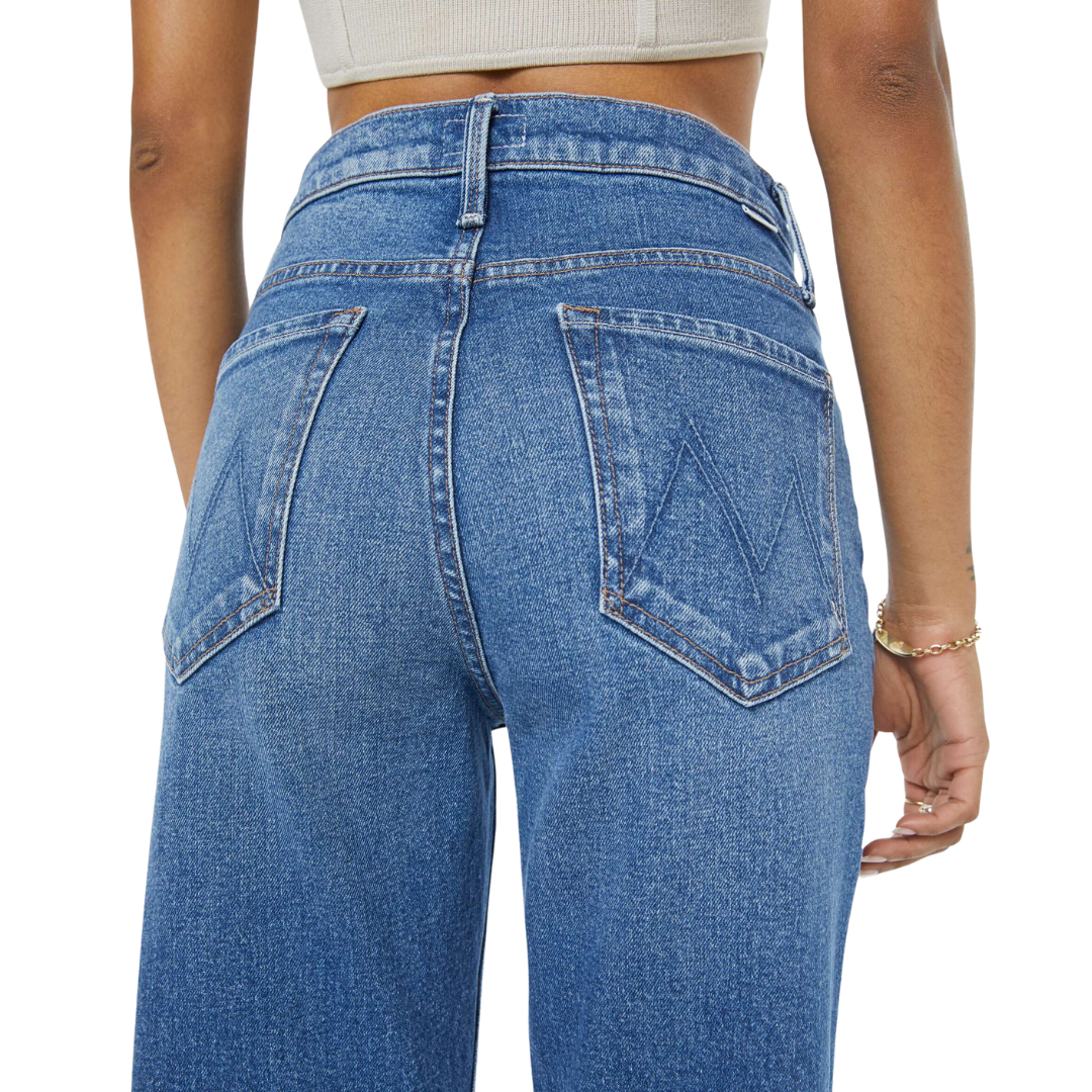 THE LIL HIGHWAISTED BOOKIE SNEAK KNICK KNACK