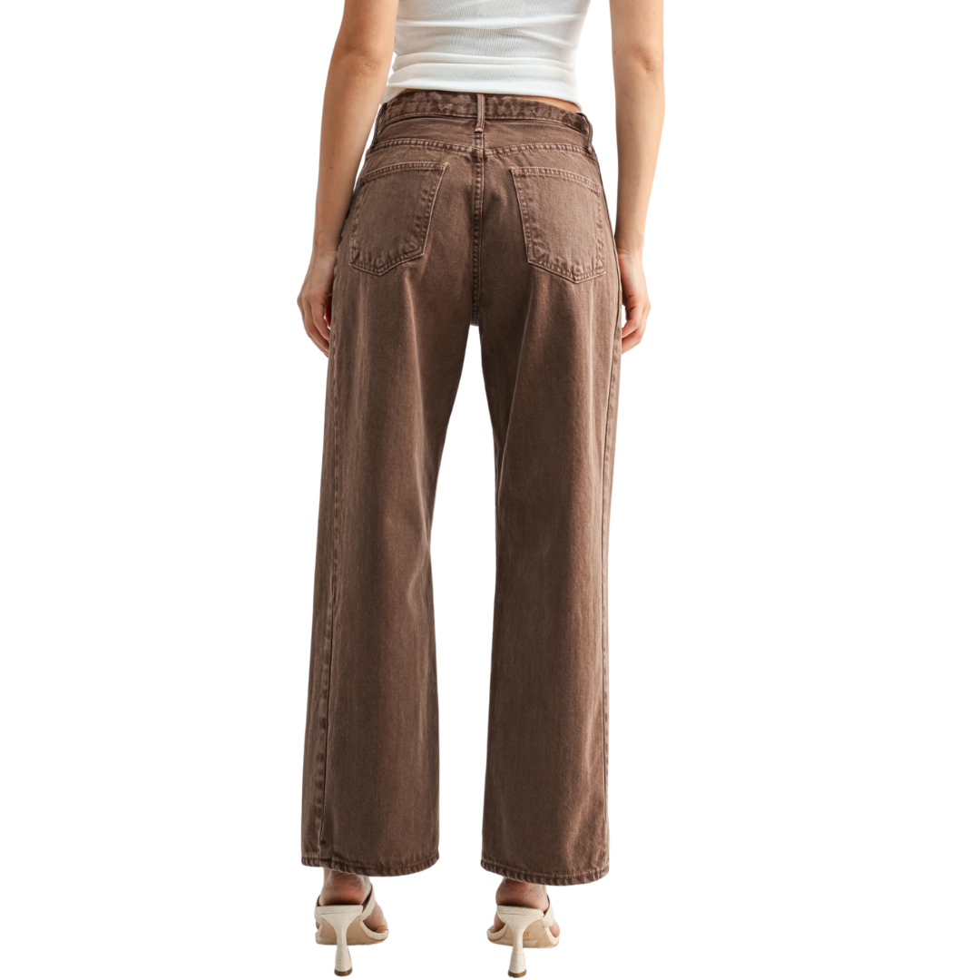 HIGH RISE TWIST BARREL JEAN BROWN