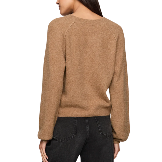 WESTMONT HENLEY SWEATER GOLDEN CARAMEL