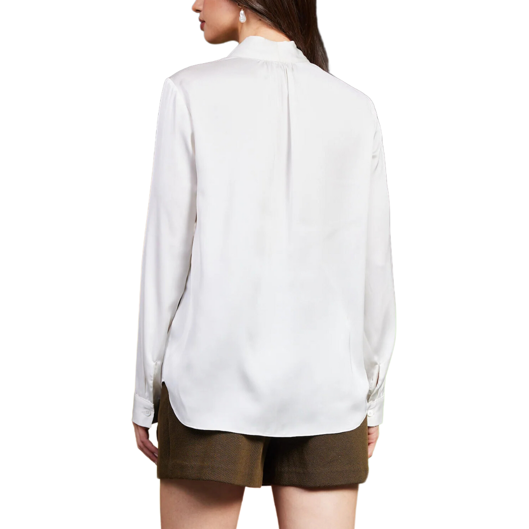 TIE NECK SHIRRING BLOUSE OFF WHITE