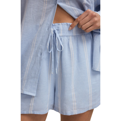 THE PERFECT LINE SHORT BLUE LIGHT