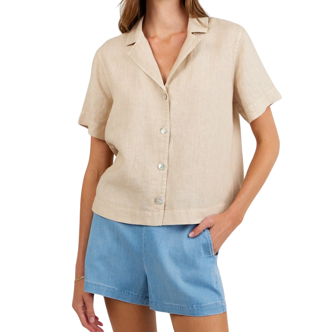 SHORT SLEEVE FLOWY BUTTON DOWN LINEN SAND
