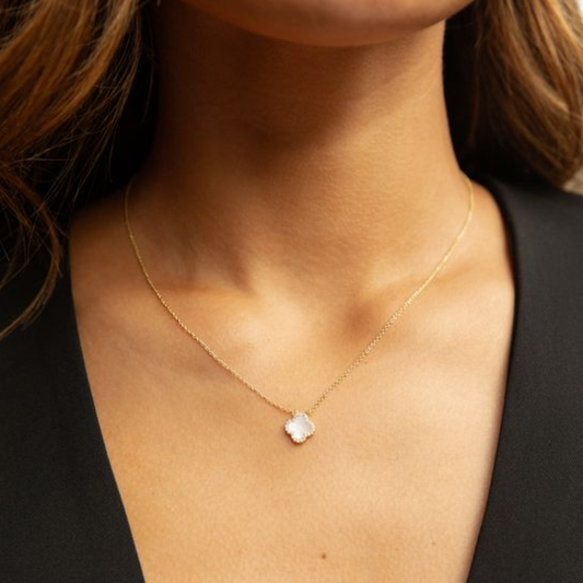 MINI ICON NECKLACE MOTHER OF PEARL