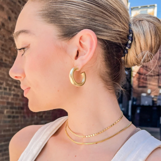 SMALL CHANTAL HOOPS
