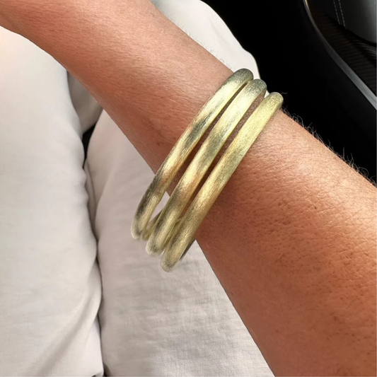 ROUND BANGLE