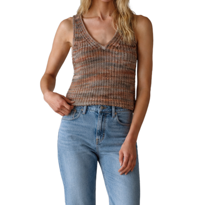 KARLI V-NECK SWEATER VEST CAMEL