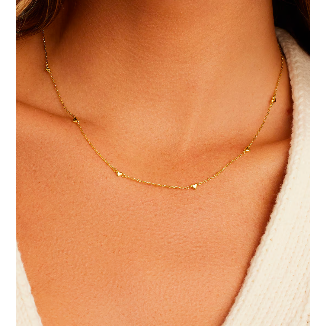 AMOUR NECKLACE