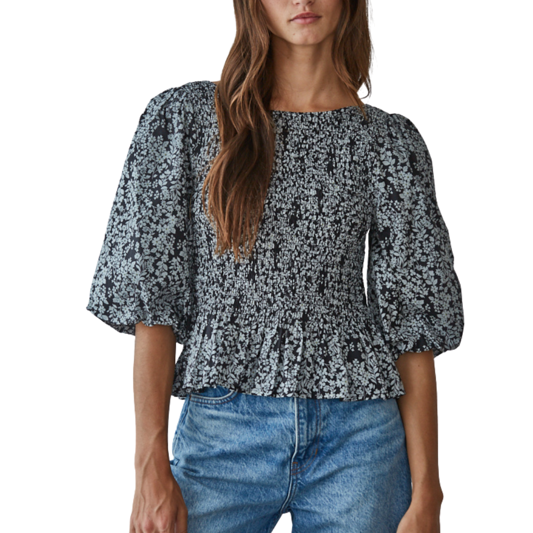 SHORT SLEEVE FLORAL PRINT SMOCKED TOP