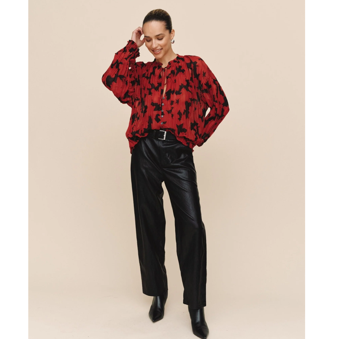 LONG SLEEVE PLEATED SMOCKED BUTTONDOWN RED