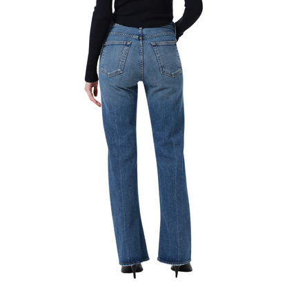 KICK BOOTCUT CURVE