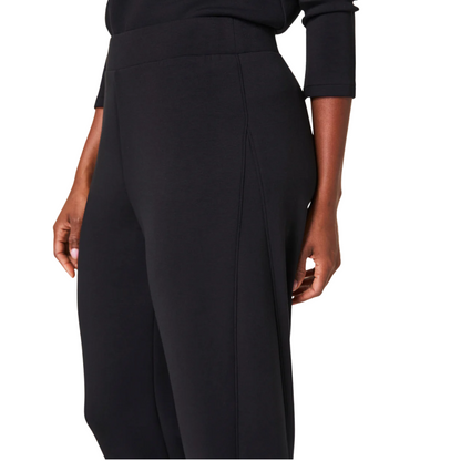 AIRESSENTIALS BARREL LEG PANT VERY BLACK