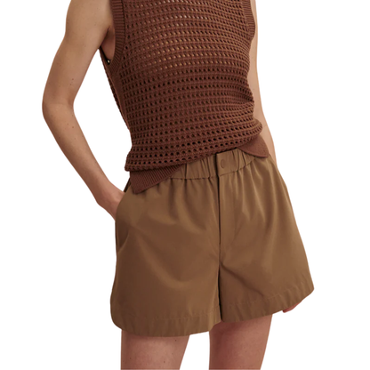 NILA MID RISE SHORT 3.5 TAUPE STONE