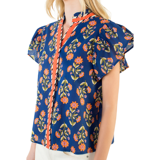 NAVY FLUTTER SLEEVE FLORAL TOP