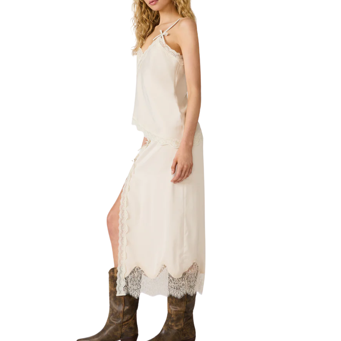 LAKELY TOP OFF WHITE