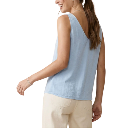 CLASSIC V-NECK TANK TOP HALOGEN BLUE