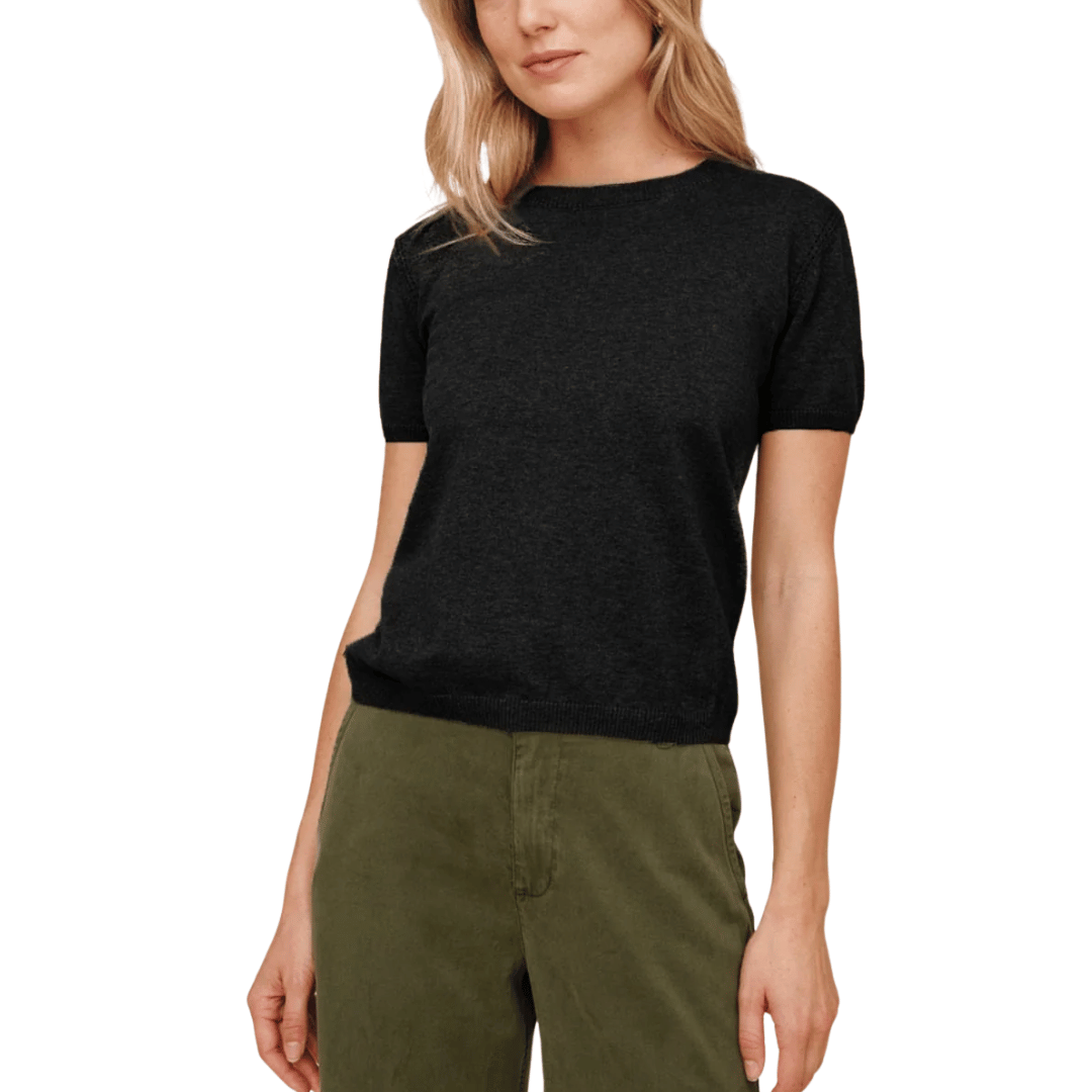 SHORT SLEEVE CREW NECK KNIT TOP VINTAGE BLACK