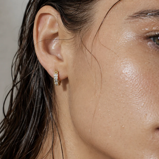 LYNDSAY MINI HOOP EARRING